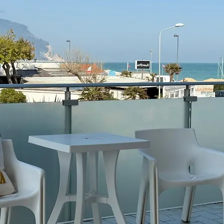 アパート Marcelli, Bilocale Fronte Mare Con Ampio Terrazzo Vista Mare - M146 *